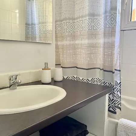 Le Carnot: City Centre With Parking Space * Poitiers