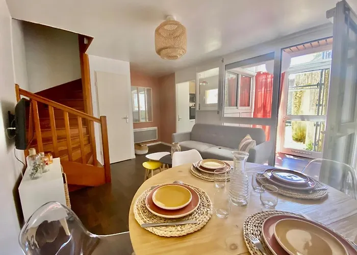 Le Carnot: City Centre With Parking Space Poitiers