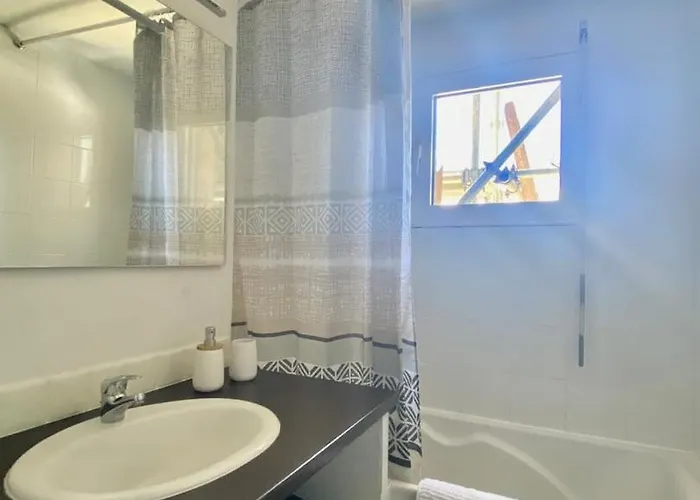 Apartment Le Carnot: City Centre With Parking Space