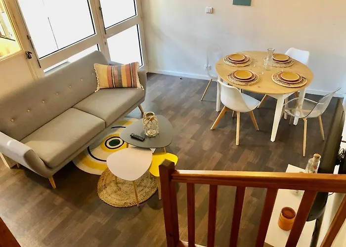 Apartment Le Carnot: City Centre With Parking Space